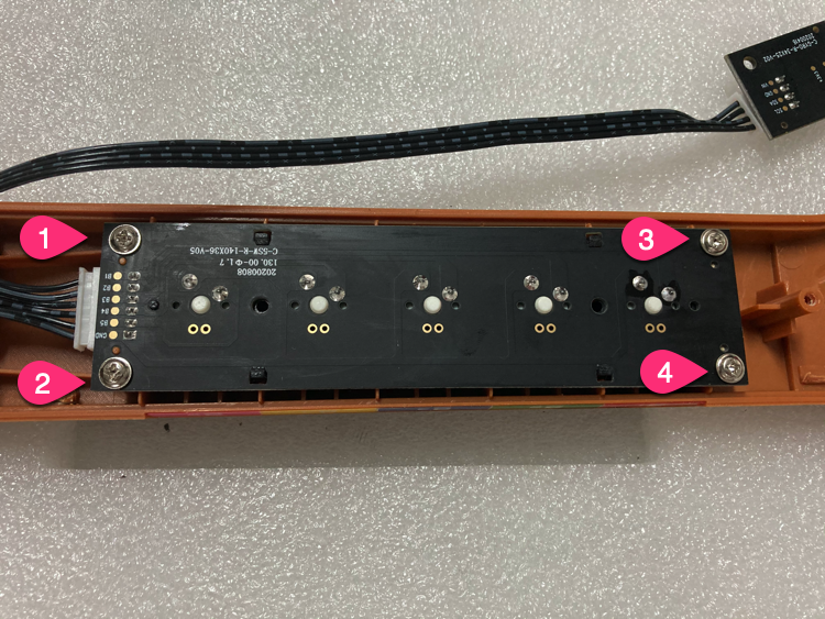 安装 PCB
